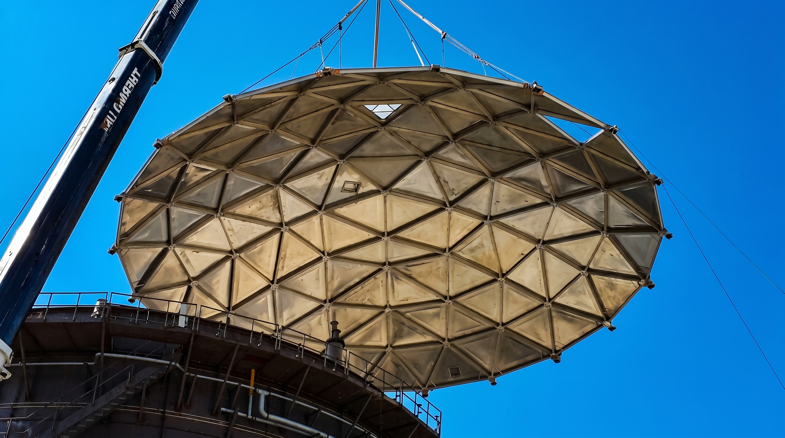 DSES dome construction project